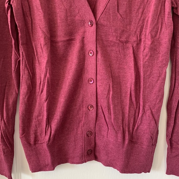NWT LOFT V-Neck Button Front Long Sleeves Fuchsia Knit Cardigan Sweater Size SP - Picture 7 of 16